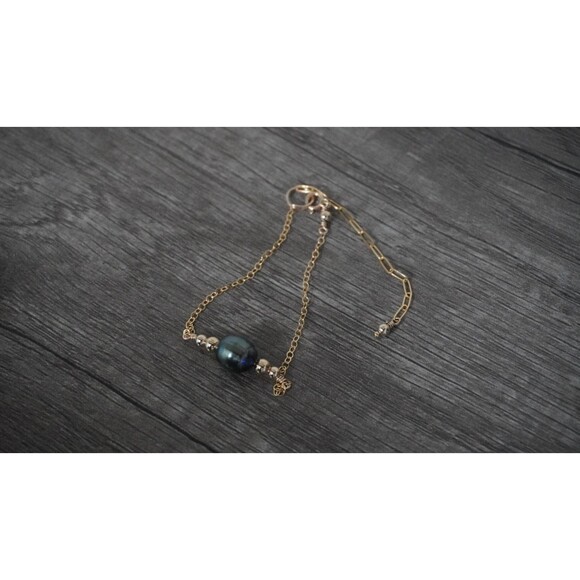 Tahitian Pearl Bracelet, 14k Gold Fill, Minimalist Luxury Jewelry - Picture 2 of 5